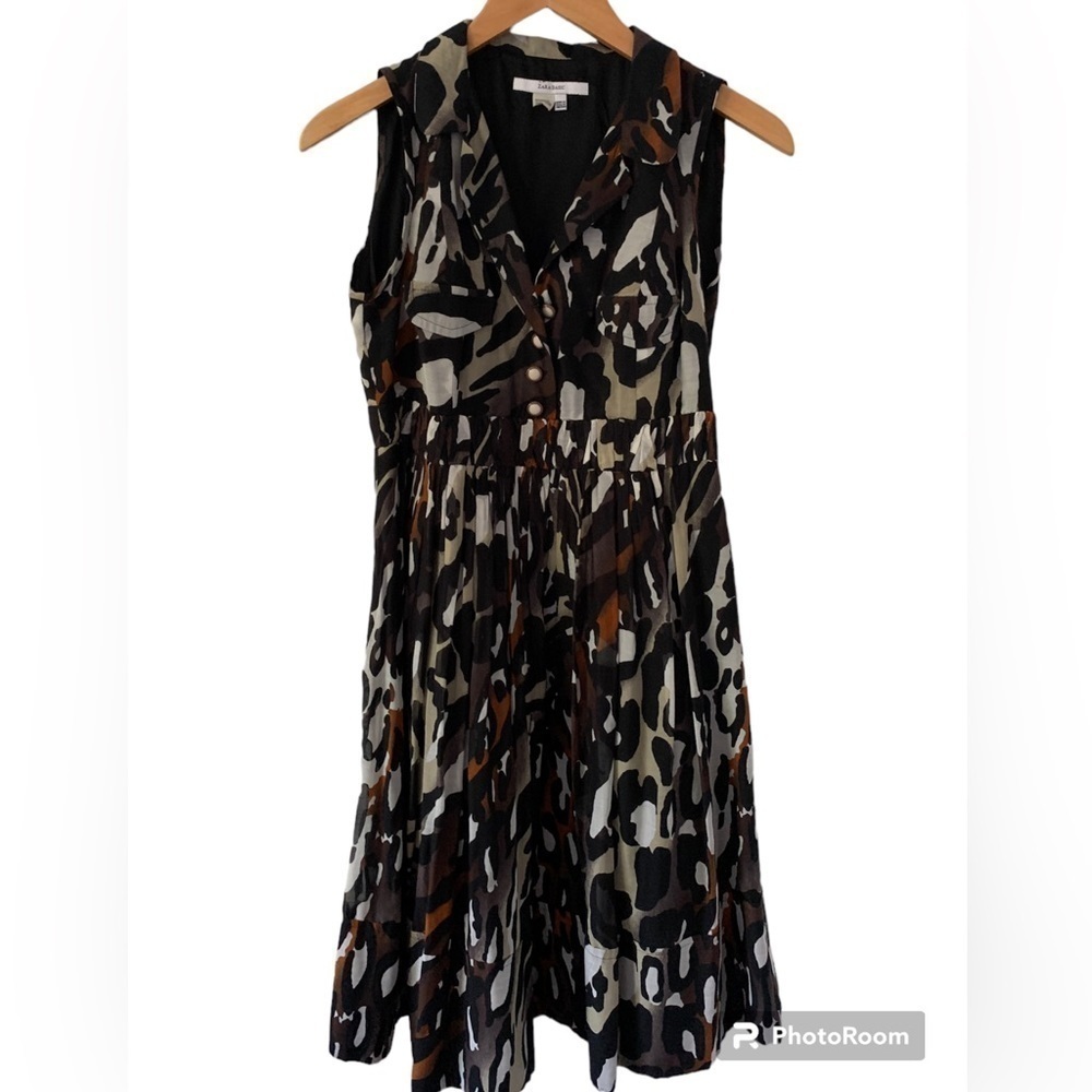 Zara Women’s Abstract Print Sleeveless Collared Neckline Dress in Medium